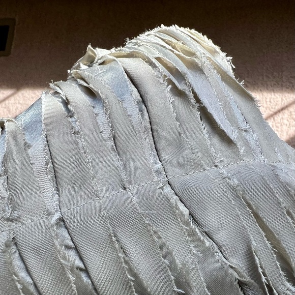 Silver / Champagne Metallic Textured “Ruffle” 3/4 Sleeve Blazer - Picture 6 of 9